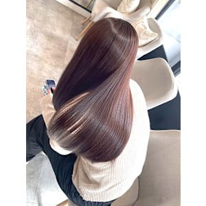 艶ピンクブラウン髪質改善トリートメント縮毛矯正イルミナカラー