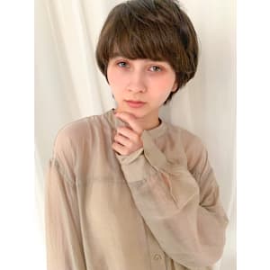 est hair by friends 新宿店