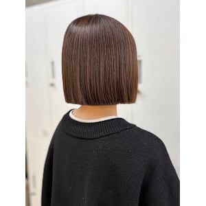 タッセルボブ（切りっぱなしボブ）／美髪髪質改善トリートメント