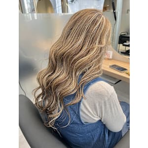 「若見え間違いなし」60代お客様/ハイライトベージュ - NIKA 【ニカ】 半個室サロン【ニカハンコシツサロン】掲載中