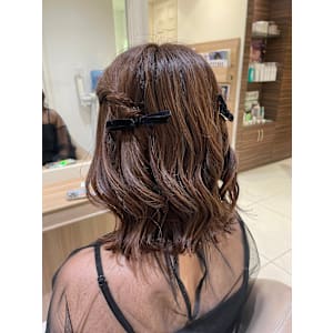 ハーフツインヘアアレンジ