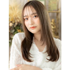 グレーベージュ小顔エアストレートワンカール　姫カットレイヤー