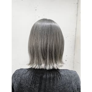 ブリーチカラー×ボブ