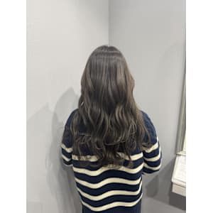 レイヤーカット★グレージュカラー