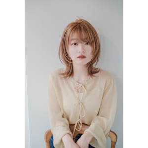 ナチュラルベージュ×ウルフレイヤー