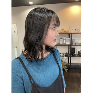 [風花]ブルベの似合う赤みのないブルーブラック