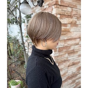 ホワイトアッシュカラー