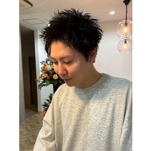 スパイキーショート