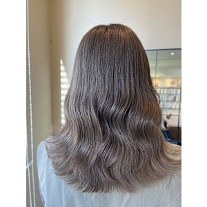 【W_SALON 河原町】ミルクティーベージュ/艶髪/透明感 - W_SALON【ダブル アンダーバー サロン】掲載中