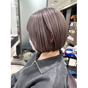 ベージュカラー