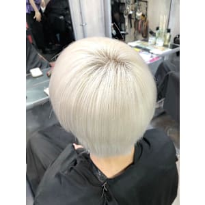 メンズホワイトカラー