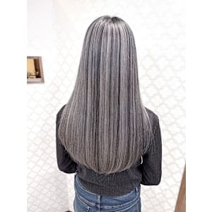 アンブレラカラーシルバー - Bulansis Hair【ブランシス ヘアー】掲載中