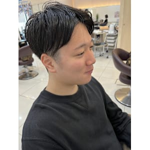 センターパート×ツーブロック