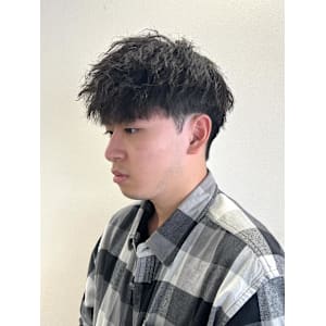 【平山明樹】カジュアルな縦落ちパーマ