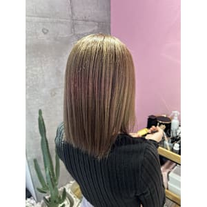 ミルキーベージュ