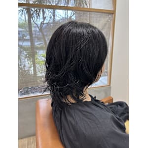 ミディアムパーマ - 半個室 rire hair 箱崎店【ハンコシツリールヘアーハコザキテン】掲載中