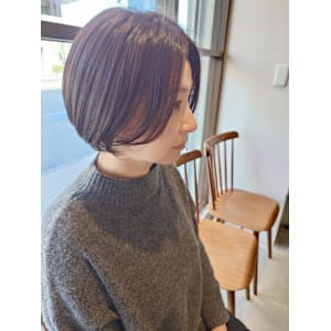コロンとショートボブ