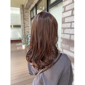 ピンクブラウン