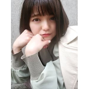 'BEBE(ベベ)レディースカット