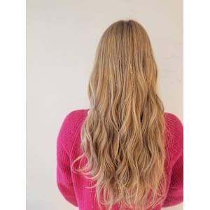 'BEBE(ベベ) ロング ハイトーン ベージュ