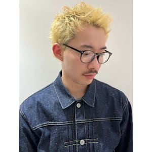 スパイキーショート ブリーチ 金髪 ベージュ メンズパーマ