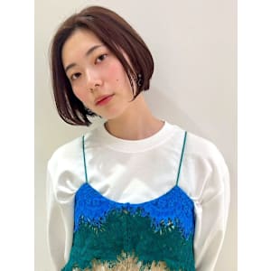 内巻き ショート グレージュ レイヤーボブ 前髪なし