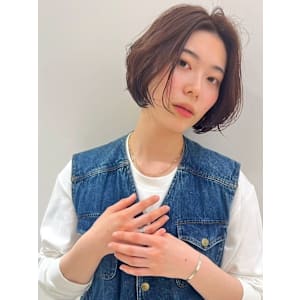 ピンクベージュ グレージュ ニュアンスアレンジ 内巻きボブ