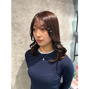 ブラウンカラー