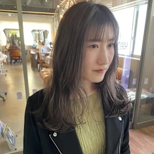 グレージュカラー＋レイヤーカット