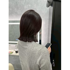 ダークブラウン