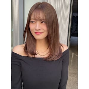 ベージュカラー シースルーバング ミディアムレイヤー