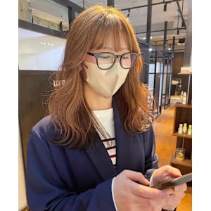 オレンジベージュ