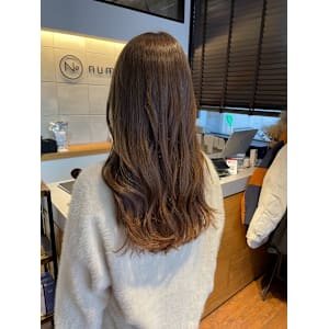 ナチュラルベージュ