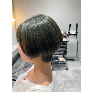 ダブルカラー＋ショート