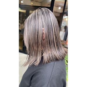 ハイライトグレージュ