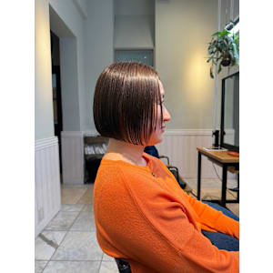 切りっぱなしボブ