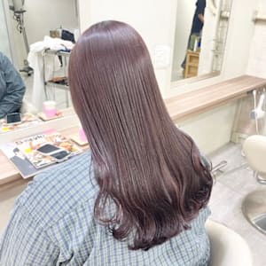 女性に人気！ブリーチなしで作る透明感ピンクカラー