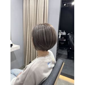 ショートボブ☆ハイライトカラー