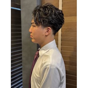 ビジネスにオススメ！！フェザーパーマスタイル！ - バーバーバー赤羽【バーバーバーアカバネ】掲載中