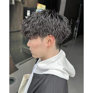 雰囲気出る波巻きパーマ