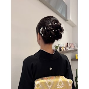 和装シニョンスタイル