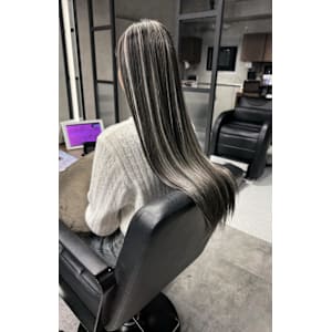 ★スーパーロングデザインに映えるハイライト★