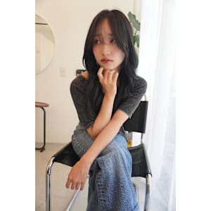 透け感抜群！シアーグレージュ×ハイレイヤースタイル！