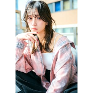 くびれヘアモテ髪顔周りツヤレイヤーカット