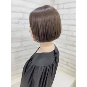 ショート　丸みボブ　再現性カット　透明感　アッシュ　30代
