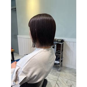 切りっぱなしボブ