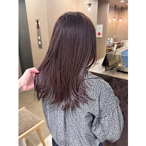 ほんのりピンクブラウン/春カラー/暖色カラー/横浜駅