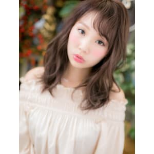 ニュアンス感ある大人かわいいほつれウェーブ　マロンベージュ