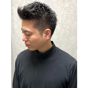 ソフトモヒカン アップバング 刈り上げショート ビジネス