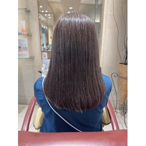 白髪ぼかし×くすみベージュ - EMU international 春日部本店【エムインターナショナル】掲載中